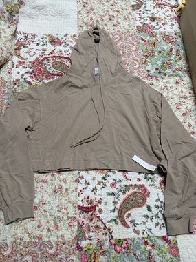 Cropped Hooded Sweatshirt in Taupe - Women